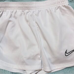 Nike White Girl’s  Athletic Shorts - Size M